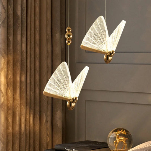 Luminária Pendente Borboleta Suspensa em Acrílico Cristal LED — Design Nórdico