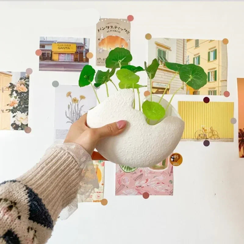 Vaso Orgânico de Cerâmica Branca — Design Nórdico Minimalista