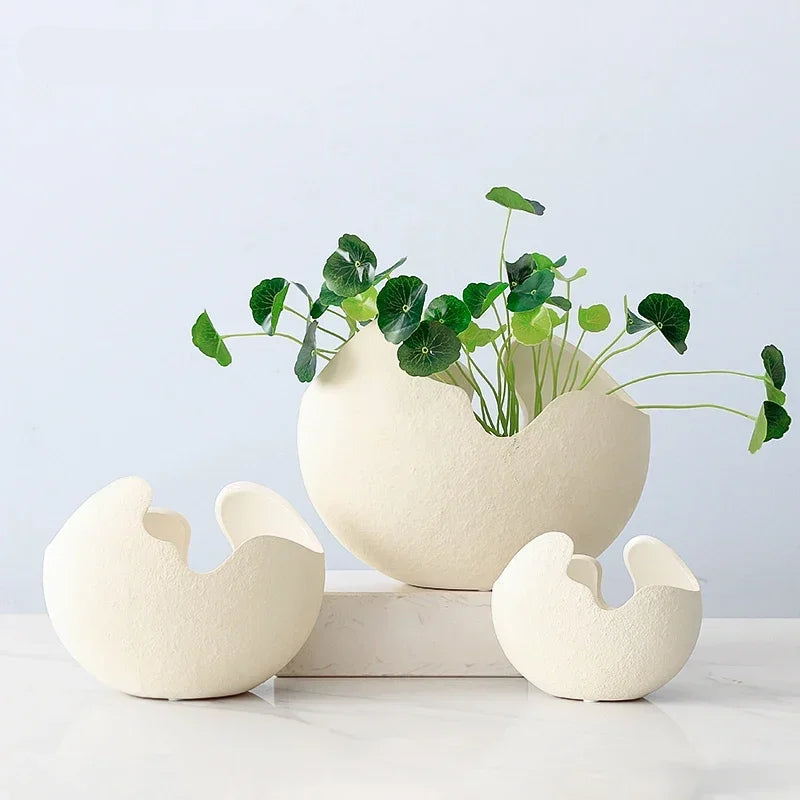 Vaso Orgânico de Cerâmica Branca — Design Nórdico Minimalista