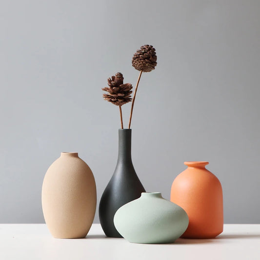 Coleção Vasos de Cerâmica Retrô Mid-Century — Composição Decorativa