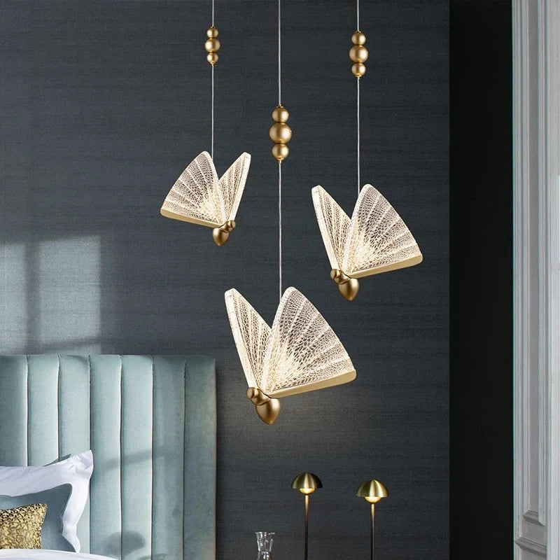 Luminária Pendente Borboleta Suspensa em Acrílico Cristal LED — Design Nórdico