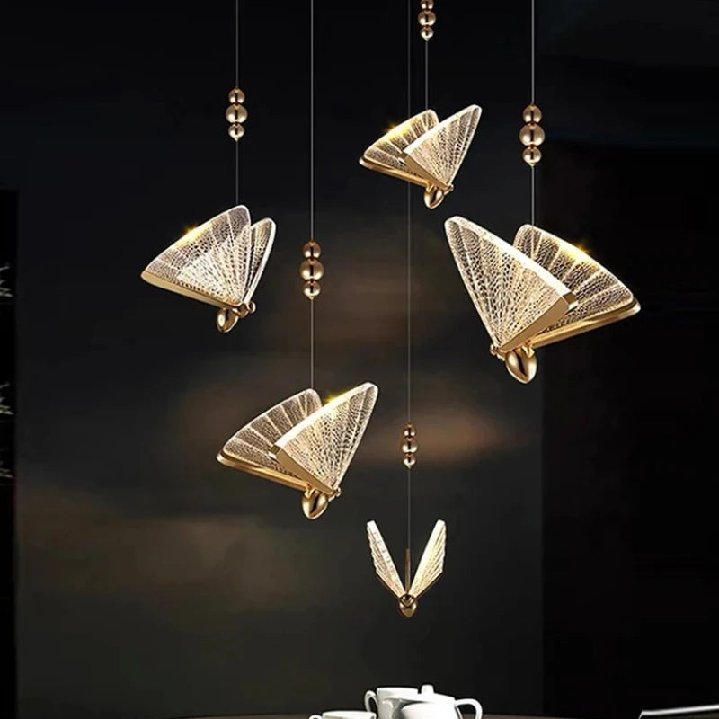 Luminária Pendente Borboleta Suspensa em Acrílico Cristal LED — Design Nórdico