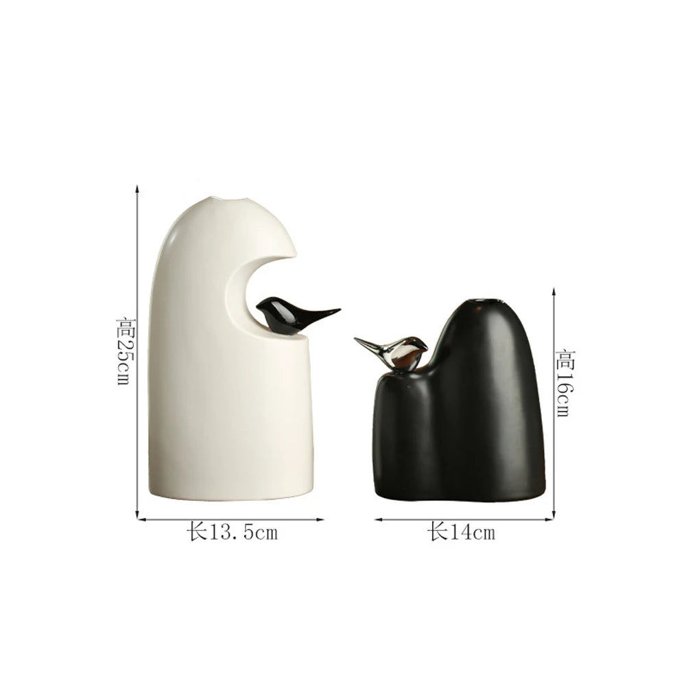 Vaso de Cerâmica Minimalista com Escultura de Pássaro — Design Poético
